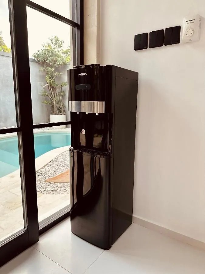 Emma'S Villa سمينياك 0*,