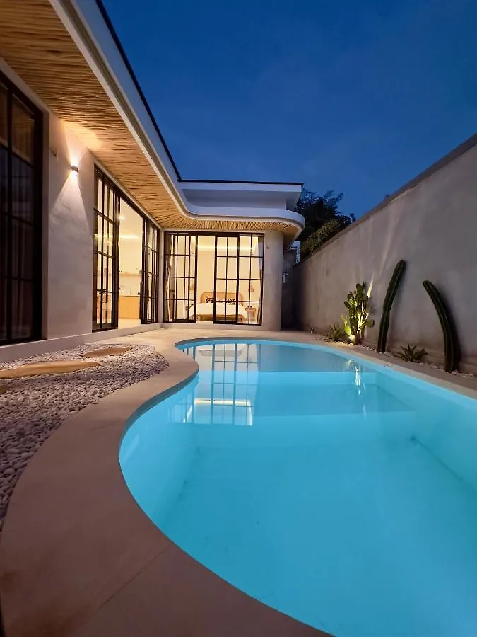Emma'S Villa سمينياك